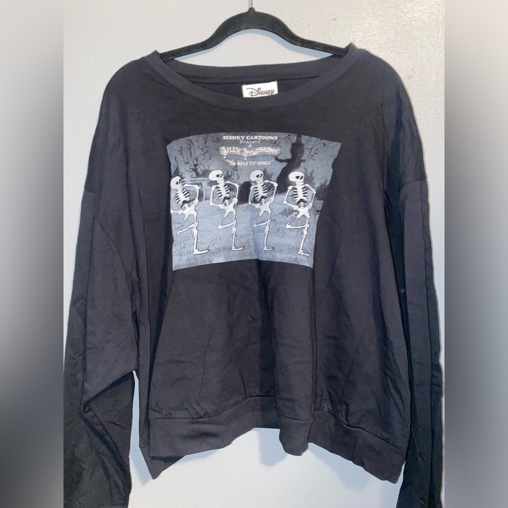 Limited edition Spooky Skeleton Disneyland Halloween Top